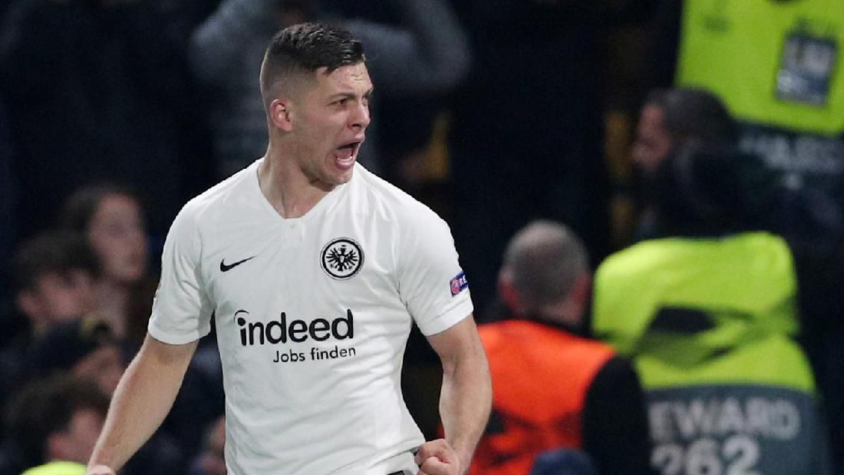Luka Jovic berlabuh ke Real Madrid. (Foto: Hannah McKay / Reuters)