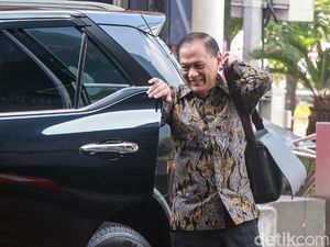 Diperiksa Soal e-KTP, Agus Marto Sebut Kontrak Multi Years Tak Salah Diperiksa Soal e-KTP, Agus Marto Sebut Kontrak Multi Years Tak Salah