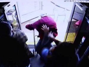 Tega! Kakek 74 Tahun di Las Vegas Tewas Didorong Wanita dari Dalam Bus