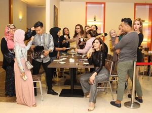 Gaya Manis Nur Sajat, Teman Duet Lucinta Luna yang Doyan Nasi Kuning Gaya Manis Nur Sajat, Teman Duet Lucinta Luna yang Doyan Nasi Kuning