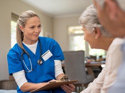 Perawat: Pengertian, Tugas, dan Tahapan Pendidikan