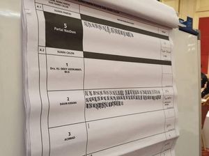 PD Protes PSU di Malaysia, Tuding Ada Penggelembungan Suara Davin Kirana