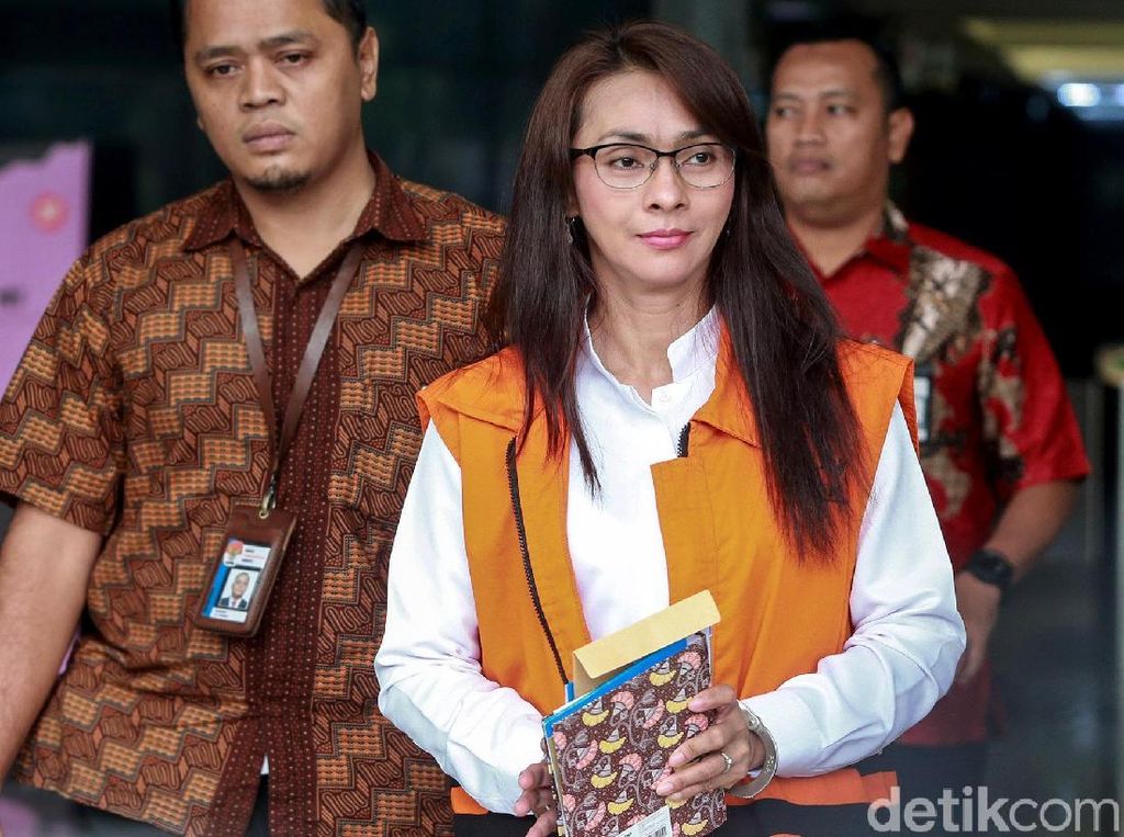 Bupati Talaud Sebut Pengusaha Beri Tas karena Senang, Bukan Suka Bupati Talaud Sebut Pengusaha Beri Tas karena Senang, Bukan Suka