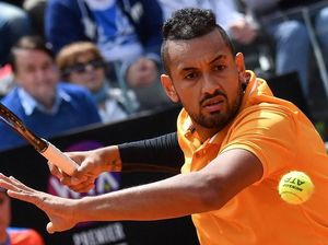 Aksi Brutal Kyrgios di Italia Terbuka: Lempar Kursi, Lalu Didiskualifikasi Aksi Brutal Kyrgios di Italia Terbuka: Lempar Kursi, Lalu Didiskualifikasi