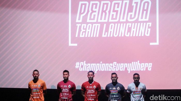 Persija merilis klub dan menyebbut membutuhkan dana Rp 100 miliar. (Rifkianto Nugroho/detikSport) Persija merilis klub dan menyebbut membutuhkan dana Rp 100 miliar. (Rifkianto Nugroho/detikSport)