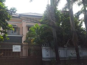 Rumah Fuad Amin di Kemang Juga Dilelang, Hanya Rp 11 M Rumah Fuad Amin di Kemang Juga Dilelang, Hanya Rp 11 M