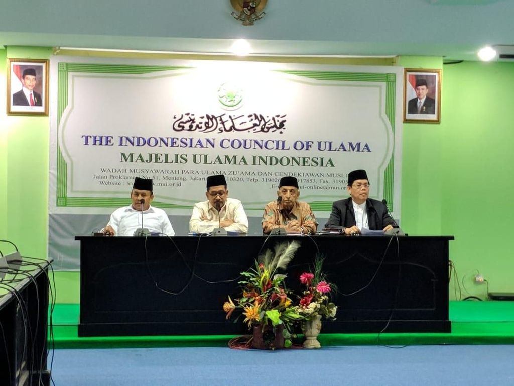 MUI: Kalau People Power Memaksa Mengganti Konstitusi, Hukumnya Haram MUI: Kalau People Power Memaksa Mengganti Konstitusi, Hukumnya Haram