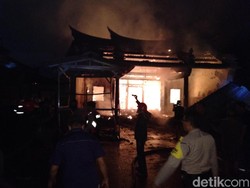 Kelenteng Tri Dharma Sumbernaga Terbakar Satu Hari Sebelum Waisak