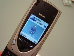 Nostalgia Nokia 7650, Ponsel Keren Sejuta Inovasi
