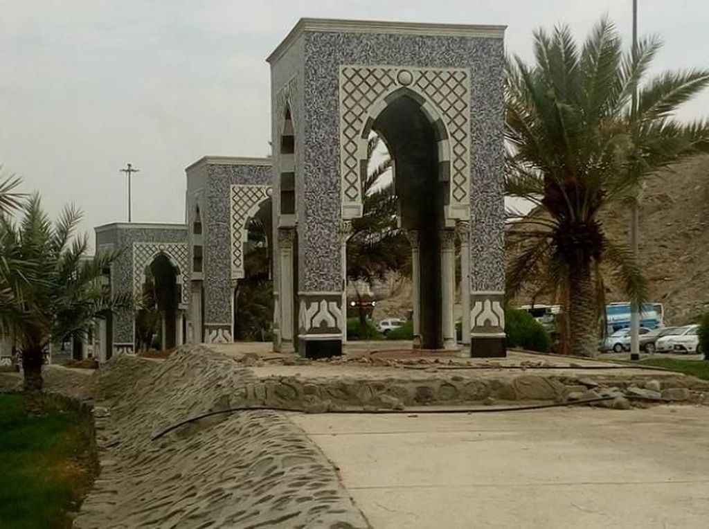 Siapa Bilang di Jazirah Arab Tidak Ada Taman? Siapa Bilang di Jazirah Arab Tidak Ada Taman?