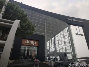 Kandang Baru Mobil Kekar Jeep di Bintaro Kandang Baru Mobil Kekar Jeep di Bintaro