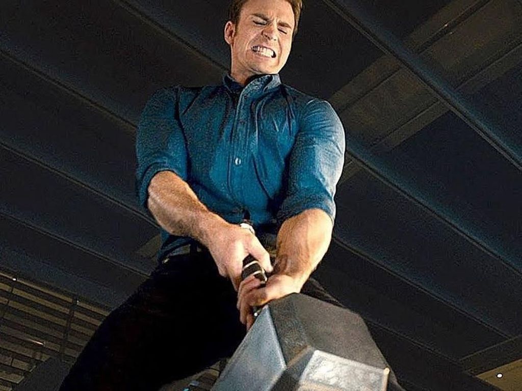 Captain America Tak Ingin Permalukan Thor Soal Bisa Angkat Mjolnir Captain America Tak Ingin Permalukan Thor Soal Bisa Angkat Mjolnir