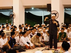 Ini Kata Ustaz Yusuf Mansur ke Massa People Power