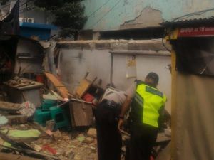 Polisi Duga Ada Kelalaian Terkait Robohnya Tembok SD di Sawah Besar