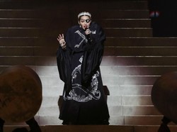 Telat 2 Jam ke Konser, Madonna Dituntut