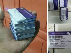 Kartu Indonesia Pintar Ditemukan Tercecer di Jalanan Kabupaten Kediri