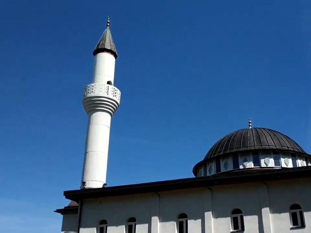 Masya Allah! Indahnya Suara Azan Berkumandang di Stokcholm Masya Allah! Indahnya Suara Azan Berkumandang di Stokcholm