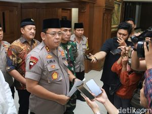 Empat Penyelenggara Tur Jihad ke Jakarta Diamankan Empat Penyelenggara Tur Jihad ke Jakarta Diamankan