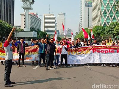 Aksi Tolak People Power