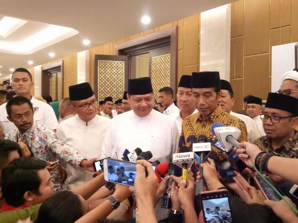 Golkar Ingin Jadi Ketua MPR, Jokowi: Sebagai Pemenang Kedua Ya Wajar Golkar Ingin Jadi Ketua MPR, Jokowi: Sebagai Pemenang Kedua Ya Wajar