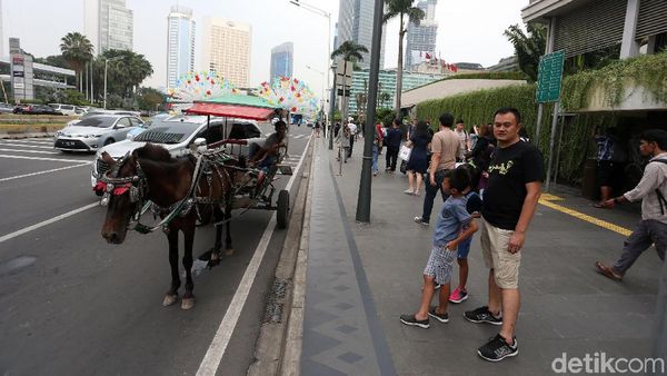 Duh, Delman Mangkal di Jalan MH Thamrin