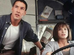 Sandra Bullock-Keanu Reeves Memendam Perasaan, Apa Sih Efek Saling Suka?