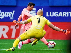 Eibar vs Barcelona: Messi Dua Gol, Barca Imbang di Pekan Terakhir Liga Spanyol Eibar vs Barcelona: Messi Dua Gol, Barca Imbang di Pekan Terakhir Liga Spanyol