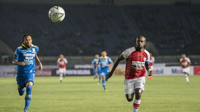 Persib Bandung menang 3-0 atas Persipura Jayapura. (Foto: Agung Rajasa/Antara)