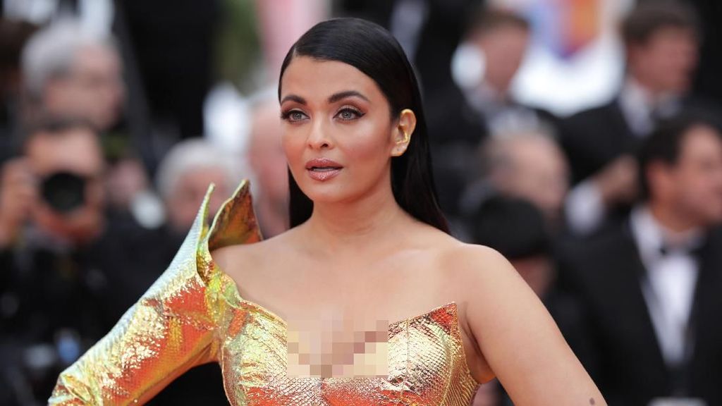 Foto: Disebut Mirip Ikan Mas, Ini Penampilan Aishwarya Rai di Cannes 2019