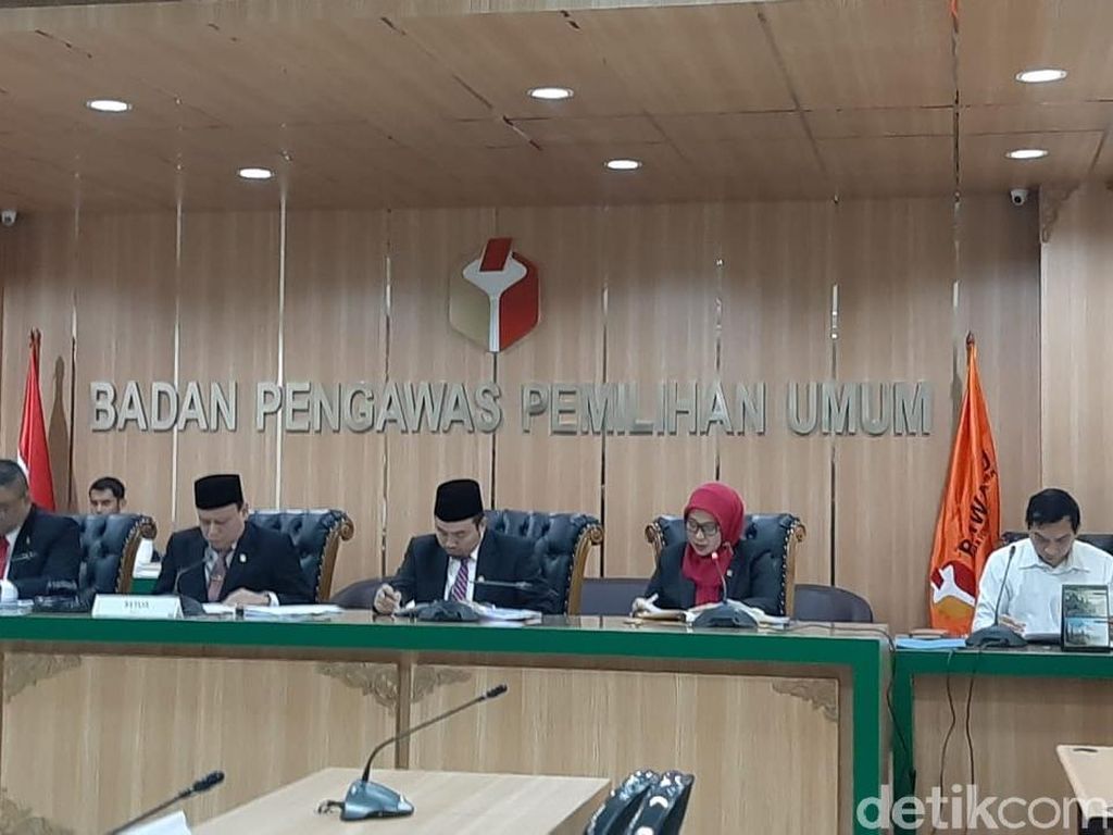 Video: Putusan Bawaslu Tolak Laporan BPN soal Kecurangan TSM Video: Putusan Bawaslu Tolak Laporan BPN soal Kecurangan TSM