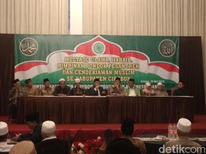 MUI Ajak Warga Cirebon Tidak Ikut Aksi 22 Mei di Jakarta MUI Ajak Warga Cirebon Tidak Ikut Aksi 22 Mei di Jakarta