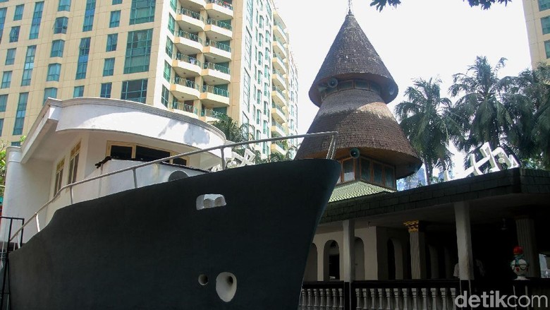 Masjid Perahu atau Masjid Agung Al-Munada Baiturrahman (Rifkianto Nugroho/detikcom)
