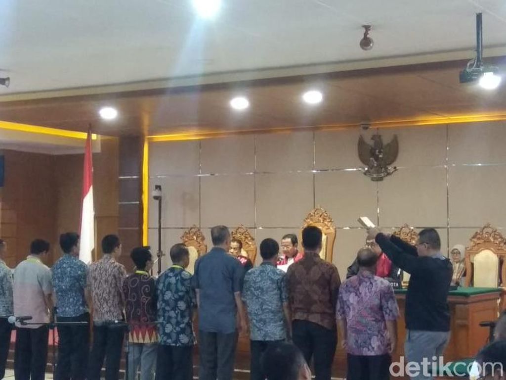 Sidang Kasus Bupati Cianjur, Saksi Beberkan Detik-detik OTT Kadisdik Sidang Kasus Bupati Cianjur, Saksi Beberkan Detik-detik OTT Kadisdik