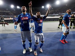 Tambahan tiga poin tak mengubah posisi Napoli di urutan dua, dengan kini mengoleksi 79 poin dari 37 pertandingan. Sementara Inter disalip Atalanta, sama-sama mengumpulkan 66 poin namun unggul head-to-head. Reuters/Ciro De Luca.