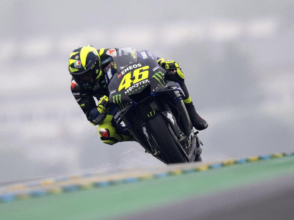 Valentino Rossi Jajal Sistem Rem Belakang Baru Valentino Rossi Jajal Sistem Rem Belakang Baru