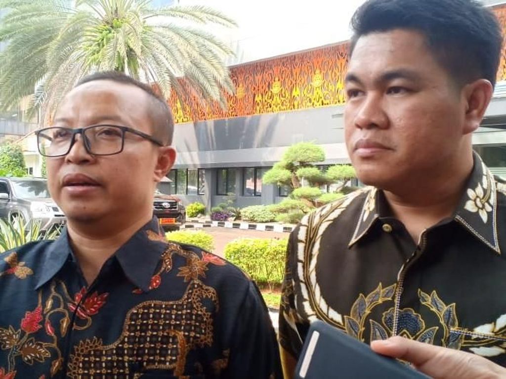 Diperiksa Etik, Ani Hasibuan Urung Bertemu Penyidik Diperiksa Etik, Ani Hasibuan Urung Bertemu Penyidik