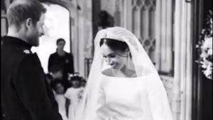 Pangeran Harry dan Meghan Markle Ungkap Foto Candid di Hari Pernikahan Mereka
