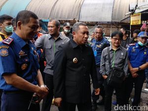 Pasar Kosambi Kebakaran Hebat, Wawali Bandung Minta Audit Bangunan Pasar Kosambi Kebakaran Hebat, Wawali Bandung Minta Audit Bangunan