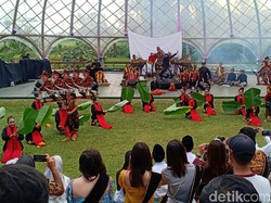 Tari Gandrung Digelar Tiap Bulan Strategi Menarik Wisatawan ke Banyuwangi