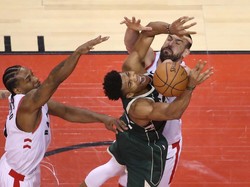 Raptors Kalahkan Bucks Lewat 2 OT, Perkecil Ketinggalan