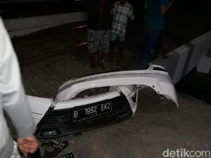 Petugas Palang Pintu Diperiksa Terkait Laka KA vs 5 Kendaraan di Solo