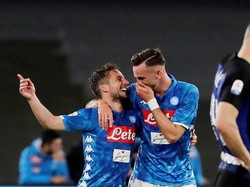 Dalam pertandingan ini Fabian Ruiz dua kali membobol gawang lawan. Gol itu dicetak di menit ke-71 dan 78. Reuters/Ciro De Luca.