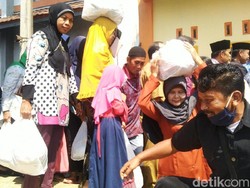Operasi Pasar, 10 Ribu Warga Ciamis Terima Kepokmas Murah