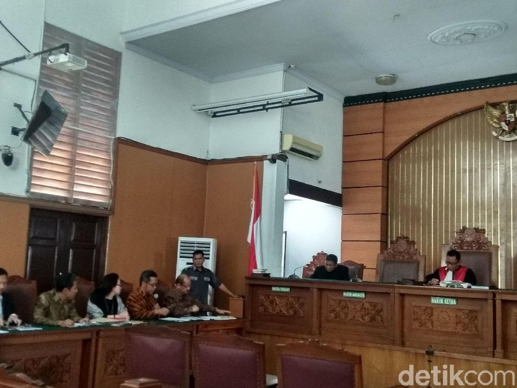 Diwarnai Protes Pengacara, Praperadilan Sofyan Basir Ditunda 17 Juni Diwarnai Protes Pengacara, Praperadilan Sofyan Basir Ditunda 17 Juni