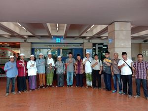 Ulama di Jatim Berangkat Ikut Aksi 22 Mei, Pakai Kaus untuk Kelabui Polisi Ulama di Jatim Berangkat Ikut Aksi 22 Mei, Pakai Kaus untuk Kelabui Polisi
