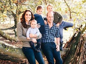 Pangeran William Tak Hanya Sekali Selingkuh dari Kate Middleton? Pangeran William Tak Hanya Sekali Selingkuh dari Kate Middleton?
