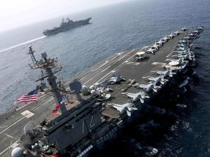 USS Abraham Lincoln Tiba di Timur Tengah, AS Punya 2 Kapal Induk Siaga USS Abraham Lincoln Tiba di Timur Tengah, AS Punya 2 Kapal Induk Siaga