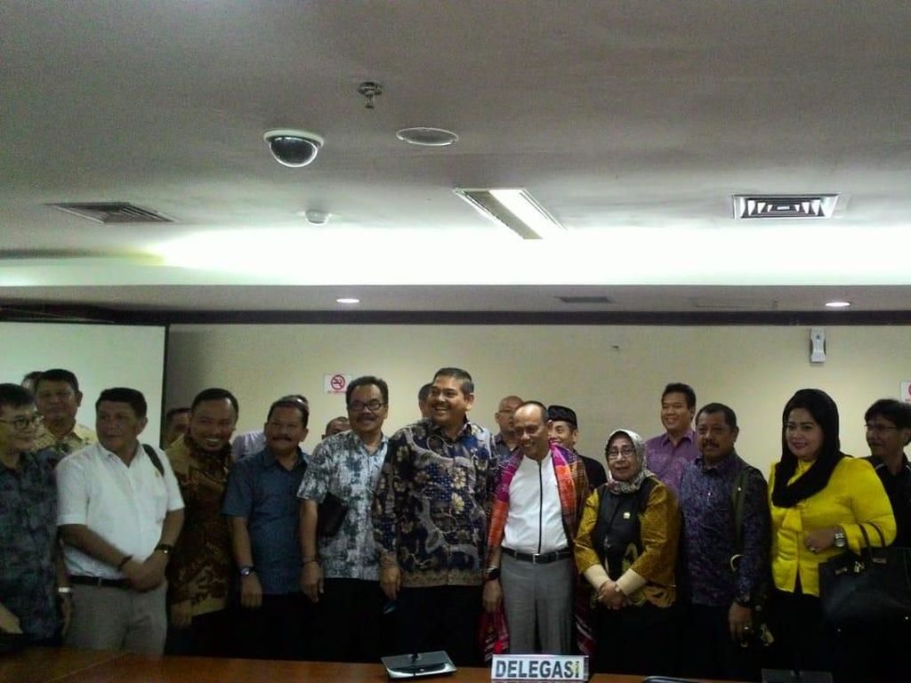 DPD Kaji Dana Bagi Hasil Sektor Perkebunan Sawit DPD Kaji Dana Bagi Hasil Sektor Perkebunan Sawit