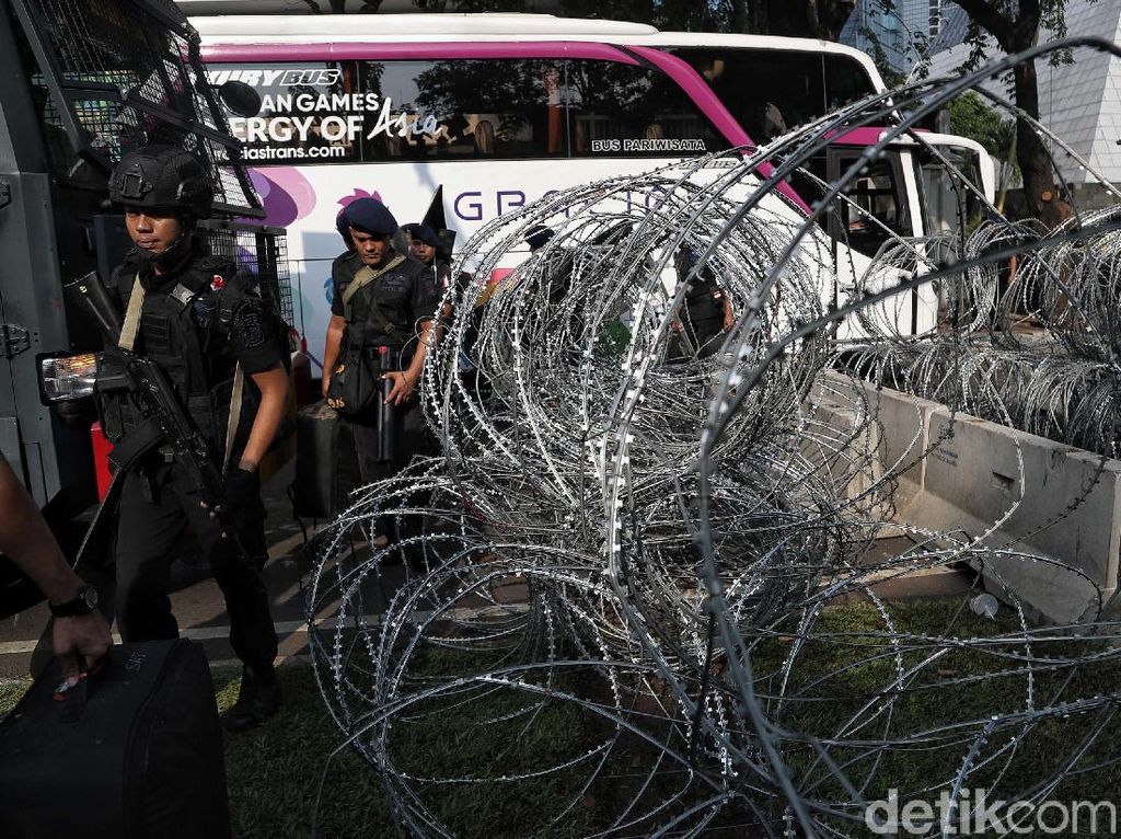 Begini Rekayasa Lalu Lintas Usai Jalan Depan KPU Ditutup Begini Rekayasa Lalu Lintas Usai Jalan Depan KPU Ditutup