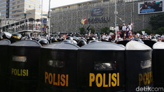 Berita Polisi Tangkap 20 Lebih Provokator, Diamankan di Polres Jakpus Minggu 16 Juni 2019 Berita Polisi Tangkap 20 Lebih Provokator, Diamankan di Polres Jakpus Minggu 16 Juni 2019